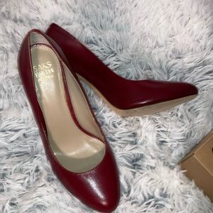 SAKS FIFTH AVENUE CHILI RED HEELS